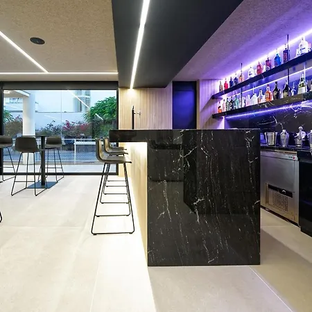 Parque La Paz Apartahotel Playa de las Américas