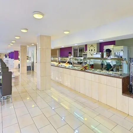 Aparthotel Parque La Paz 4*