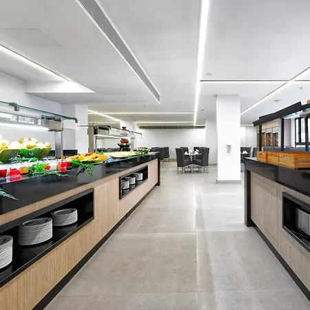 아파트호텔 Parque La Paz 4*