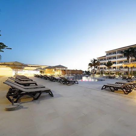Parque La Paz 4* بلايا ذي لاس أميريكاس