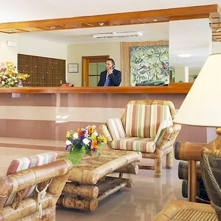 Parque La Paz 아파트호텔