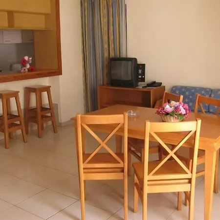 Parque La Paz 아파트호텔 4*