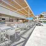 Ξενοδοχείο με διαμερίσματα Parque La Paz 4*