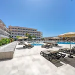 Parque La Paz 4*