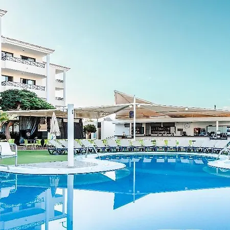 Parque La Paz Aparthotel 4*